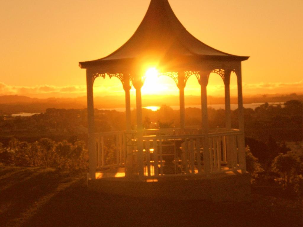 Manor Views Nz Hotel Huntly Bagian luar foto