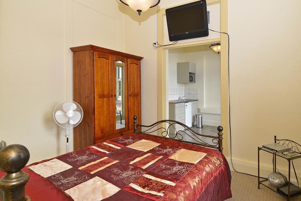 Manor Views Nz Hotel Huntly Bagian luar foto