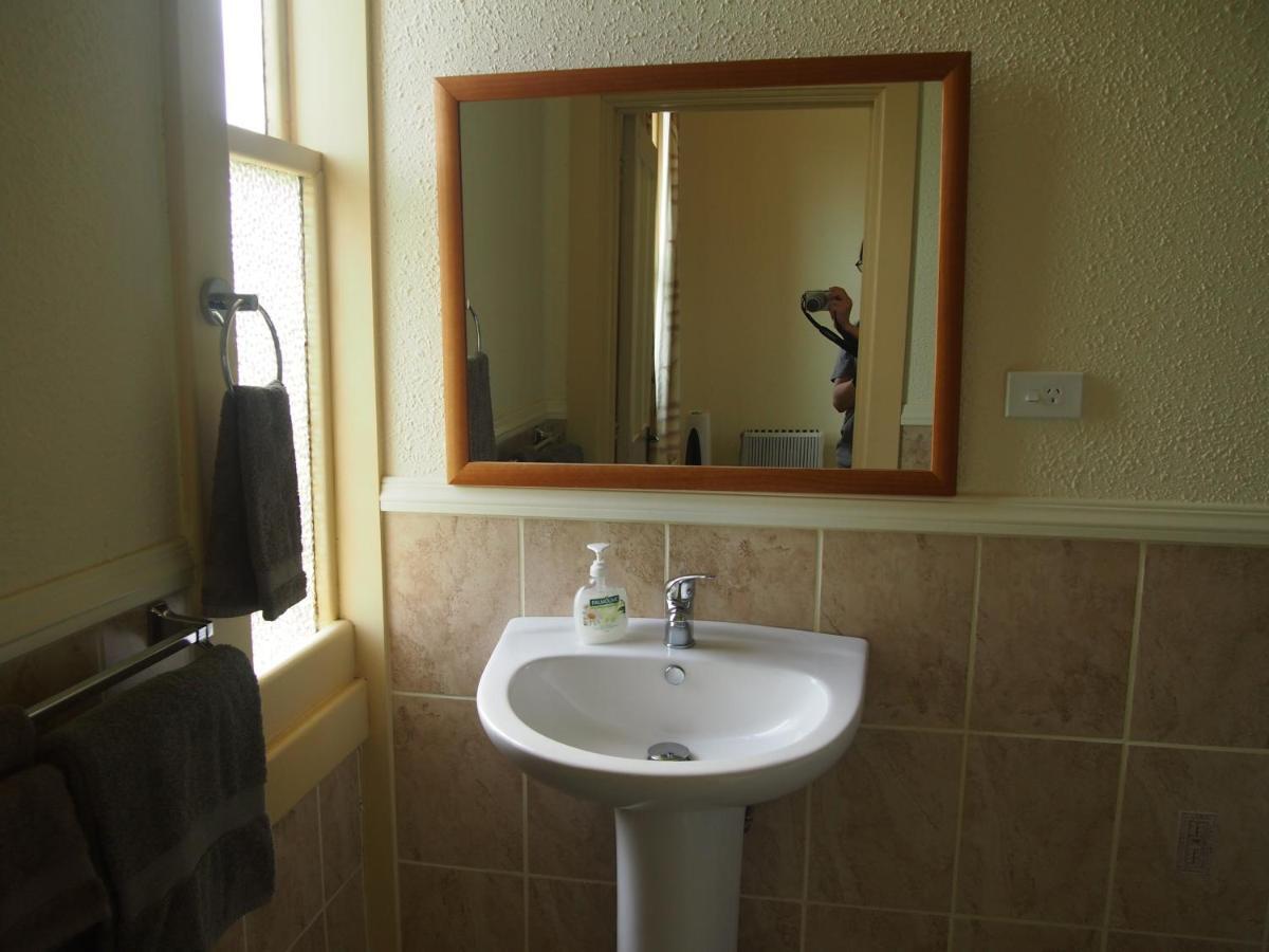 Manor Views Nz Hotel Huntly Bagian luar foto